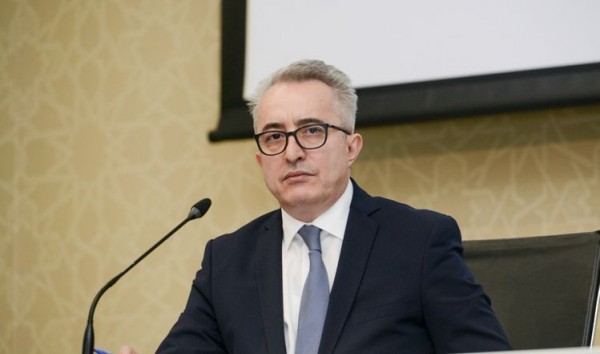 “Vətəndaşların icazə ilə çölə çıxmasına dair sənəd hazırlanır”