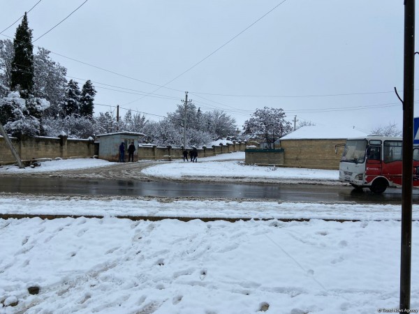 Şahdağa qar yağıb - FAKTİKİ HAVA