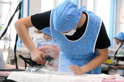 Bu ölkədə koronavirusdan qorunmaq üçün pulları ütüləyirlər
