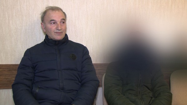 5-ci sinifdə oxuyan azyaşlı “8103"ə 90 dəfə sms göndərib