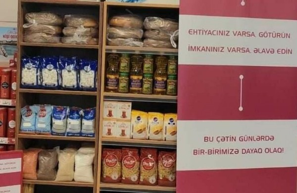 Bakıda bu market pulsuz ərzaq paylayır - FOTO