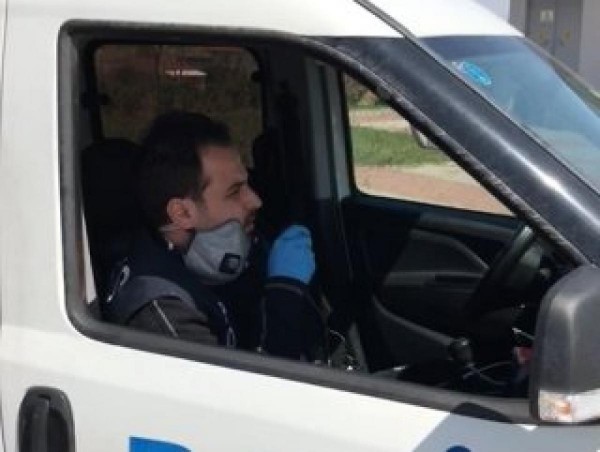 Türk polis məmurundan koronavirusla bağlı romantik çağırış