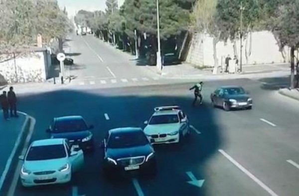 Bakıda sürücü şəhəri bir-birinə qatdı, beş maşını əzdi