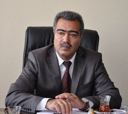 Vüqar Səfərli aşığa jurnalistlərin binasından ev verib