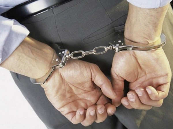 Polis kapitanından ağlasığmaz dələduzluq – 25 min manat alıb