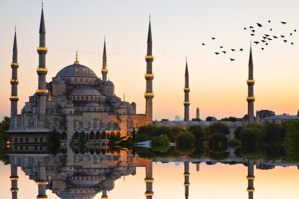 Türkiyədə 4 günlük komendant saatı tətbiq edildi