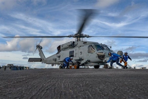 ABŞ Hindistan üçün 21 helikopter istehsal edəcək