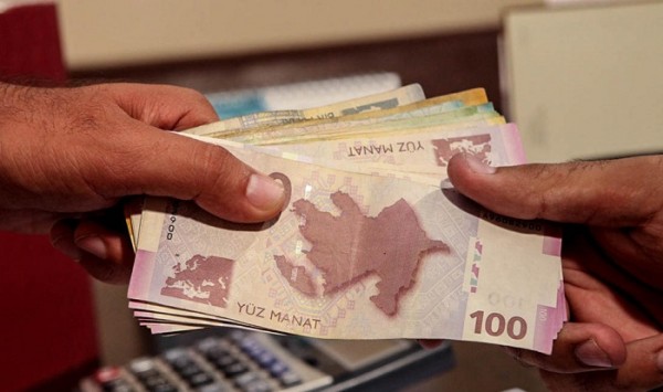 Azərbaycanda bu şəxslərə işləmədiyi üçün 250 manat verilir
