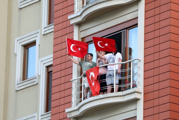 Bütün Türkiyə eyni anda İstiqlal Marşı oxudu - Video