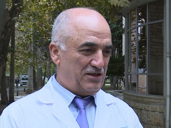 Baş infeksionist: Bu yerlərdə maska taxmayanlar cərimələnsin