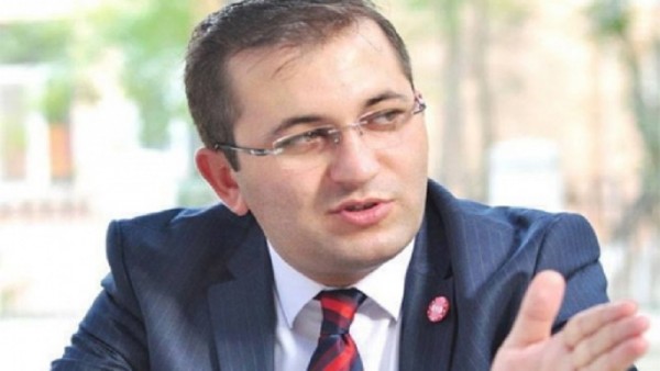 31 yaşlı azərbaycanlı siyasətçi hərbi xidmətə aparıldı