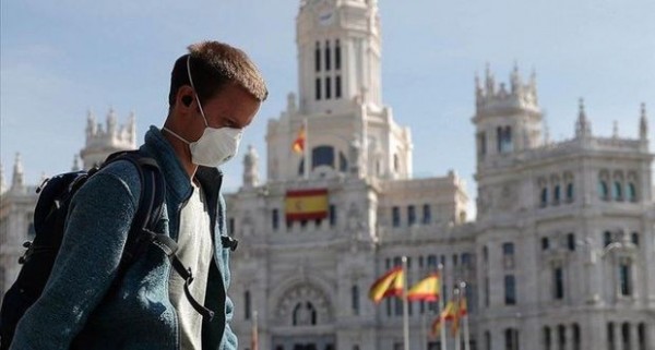 İspaniyada koronavirus qurbanlarının xatirəsinə 10 günlük matəm elan edildi