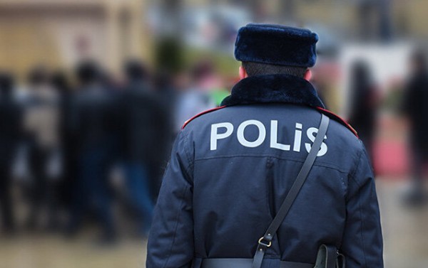 Bərdədə ana və qızını ölümdən xilas edən polis bıçaqlandı - TƏFƏRRÜAT