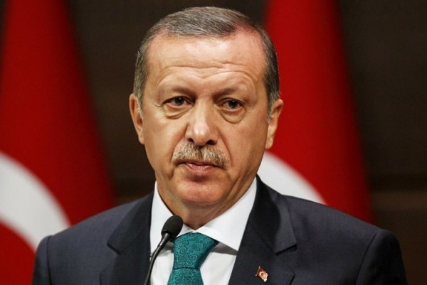 Ərdoğan küçəyə çıxma qadağasını ləğv etdi