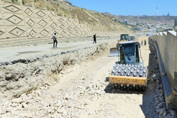 Bibiheybət yolunda tikinti-bərpa işləri yekunlaşır