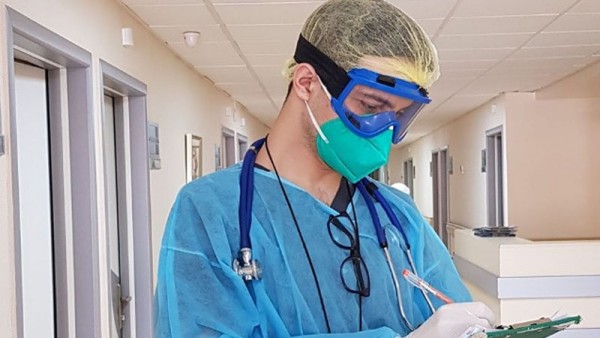 Azərbaycanda daha bir həkim koronavirusa yoluxdu - FOTO