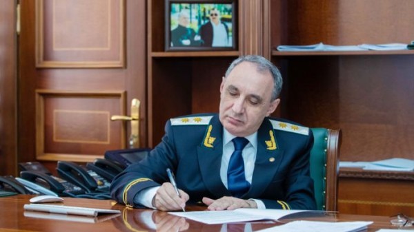 10 rayona yeni prokurorlar təyin edildi