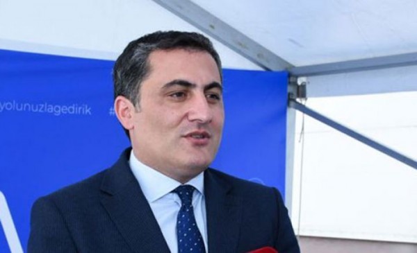 BNA rəsmisi və ailəsi koronavirusa yoluxdu