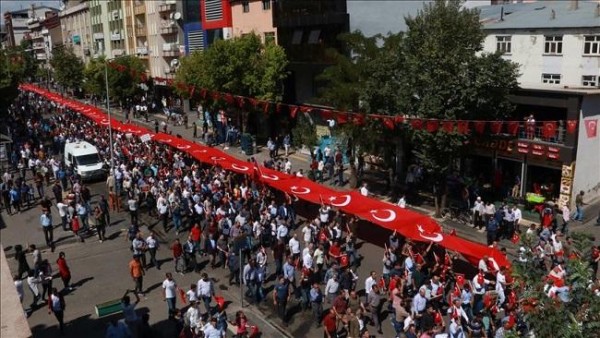 Türklərlə PKK-çıların toqquşması: Polis ədalətsizlik etdi
