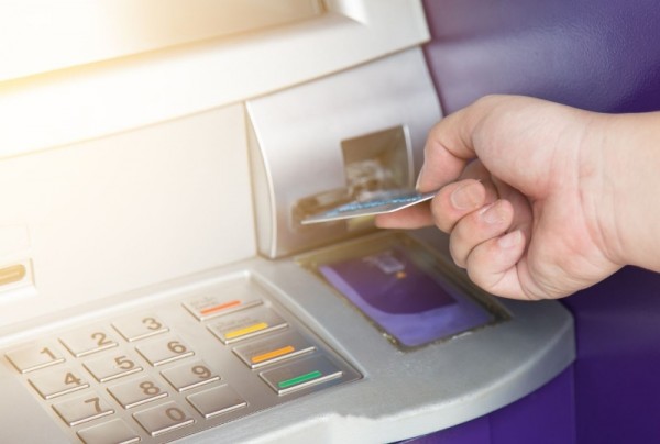 Sosial ödənişlər bütün ATM və POS-terminallardan faiz tutulmadan verilir - RƏSMİ