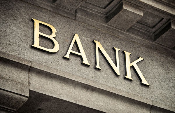 Azərbaycanda bank sədri HƏBS EDİLDİ - FOTO