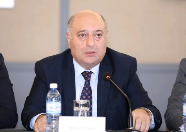 Deputatdan təəccübləndirən TƏKLİF: Əhaliyə pulsuz maska verilsin, ancaq bu şərtlə...