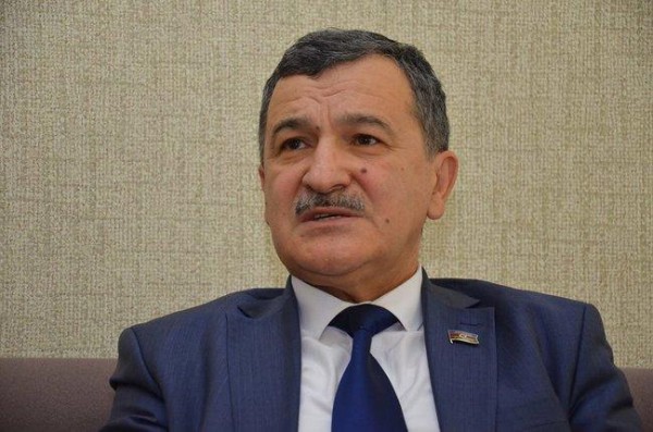 Aydın Mirzəzadə sosial şəbəkədə yaydığı siyahıdan danışdı: “Mənə irad bildirənin...“