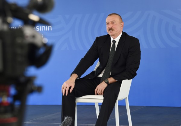 Prezident İlham Əliyev: "Aprel döyüşləri heç kimin yadından çıxmasın"