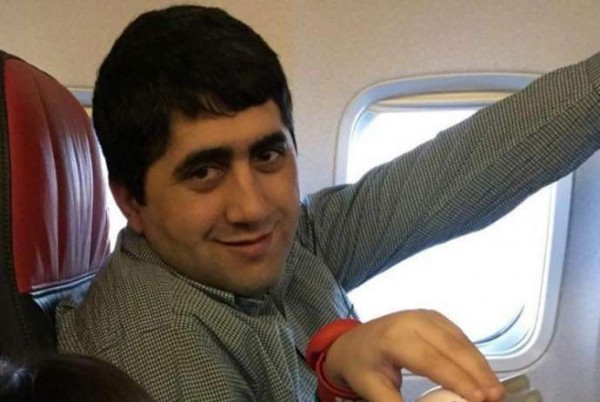 Rəşad Mahmudov virusa yoluxan həkimlə bağlı paylaşım edib