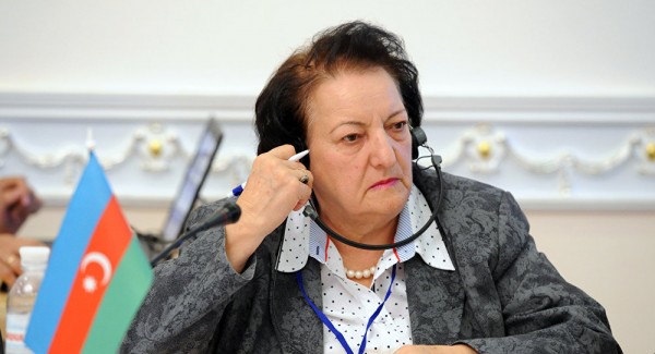 Prezident Elmira Süleymanova ilə bağlı SƏRƏNCAM imzaladı