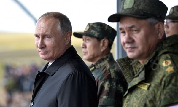 Putin qoşunlarının qəfil yoxlanılması barədə göstəriş verdi