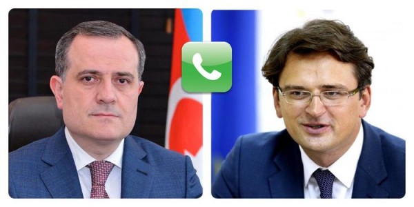 Ceyhun Bayramov ukraynalı həmkarı ilə telefonla danışıb