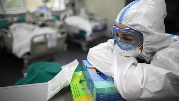 Dünyada koronavirusa yoluxanların sayı 18 milyonu ötdü