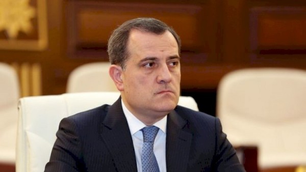 Yeni nazir səfirlərin fəaliyyətini araşdırmağa başladı