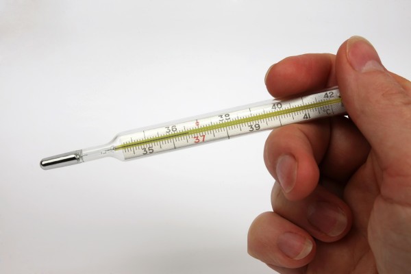 Koronavirus xəstələri üçün hansı bədən temperaturu risklidir?