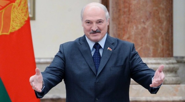 Lukaşenko prezident seçkilərində liderdir