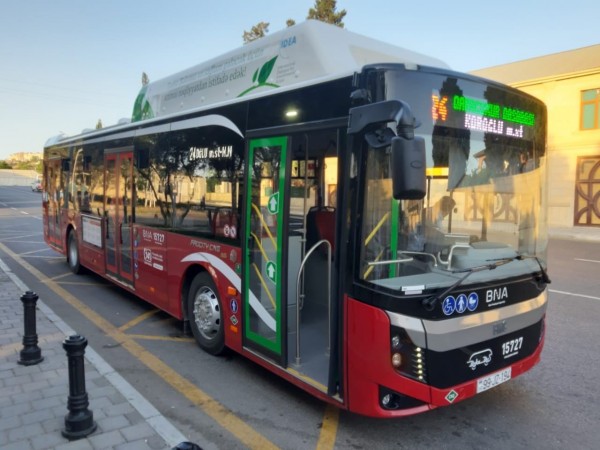Bakıda rekord sayda avtobus xəttə buraxıldı