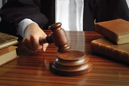 Azərbaycanda 9 hakim işdən çıxarıldı