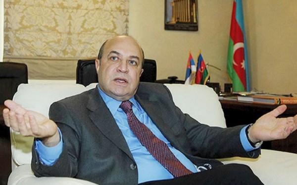 Həbsdə olan Eldar Həsənovdan xəbər var