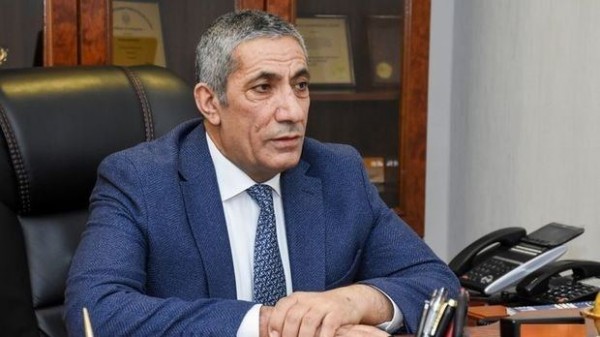 Siyavuş Novruzov YAP-dakı vəzifəsindən istefa verdi