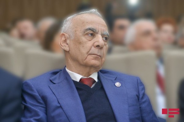 Dövləti sırtıq uşaqlar və həyasız qocalar idarə edəndə... - Hacıbala Abutalıbov Ramiz Mehdiyevdən yazır