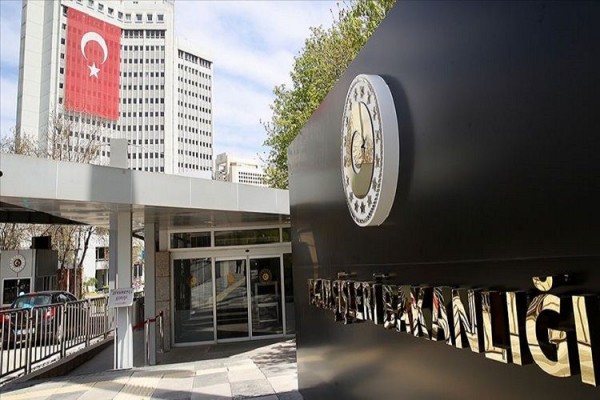 ABŞ silah qadağasını ləğv etdi - Türkiyədən sərt reaksiya