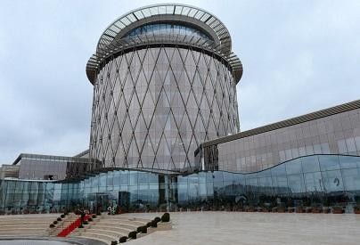 Daha bir aparıcı Xəzər TV-dən uzaqlaşdırıldı