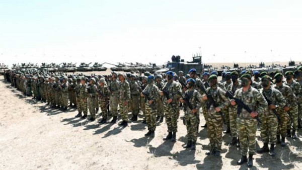 Birgə təlimlərdən yeni görüntülər