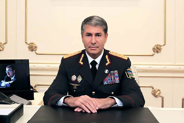 ﻿ Eyvazov polkovniklərin yerini dəyişdi