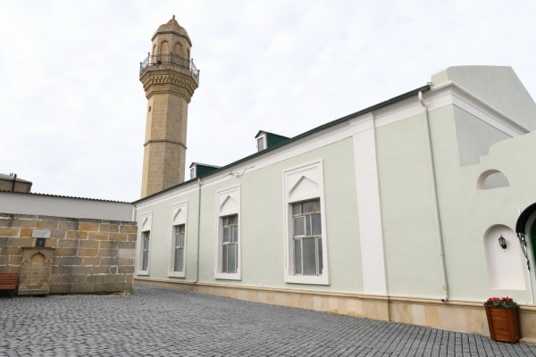 Prezident İlham Əliyev: Balaxanıya turist axını qəsəbə sakinləri üçün yeni imkanlar yaradacaq