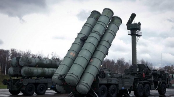 MN: Ermənistandan hərəkət edən S-300 ZRK anında məhv ediləcək
