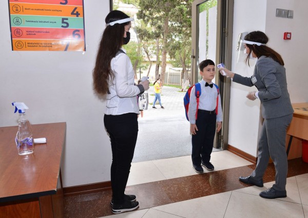 Azərbaycanda bu günədək koronavirusa yoluxan şagirdlərin SAYI