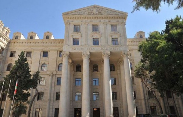 XİN Paşinyanın xalqa müraciətini şərh edib