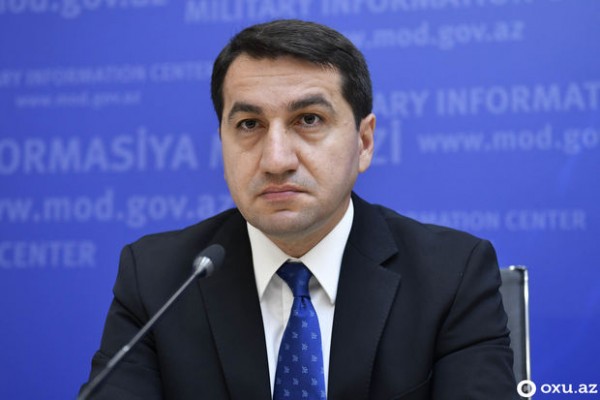 Hikmət Hacıyev: Dəqiq atəş nəticəsində Araik Arturyan ağır şəkildə yaralanıb